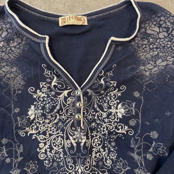 Vintage Y2K Mcbling Rhinestone Graphic Navy Floral Henley Women's Medium Tee - Picture 2 of 5